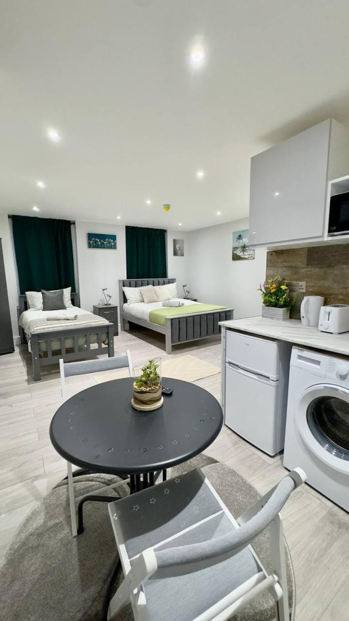Guest&Rest Elite 2 Apartment London Exterior photo